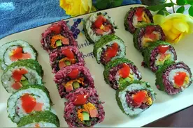 美味寿司自己做，儿子一口气连吃5个，一点儿也不比买的差。图片