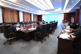 淮安中院党组中心组学习抓得怎么样，看看旁听巡学的市委市级机关工委怎么说图片