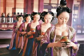 公主为皇帝送歌姬，皇帝兴起在轩车内将女子临幸，后成为一代贤后图片