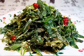 野菜扫帚苗怎么吃，教你做粉蒸扫帚苗，香软适口，老公直夸很好吃图片