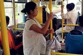 “孩子早晚得掉”孕妇拒绝让座，反被“诅咒”结局大快人心图片