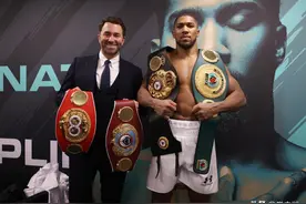 富里VS约书亚拳王统一战出现变故，乌西克重新要求强制挑战图片