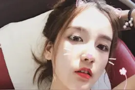 “Rita电竞椅”究竟是什么梗？看到她的表情，难怪网友会多想图片