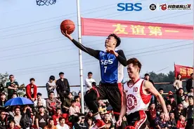 三加时还能投进绝命三分！曾登陆东莞市联赛！一度狂砍53+14...图片