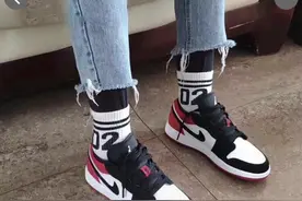 儿子买鞋要AJ1，我要怎么培养他正确的消费观?图片