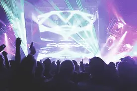 免费抢票！美乐城第三届电音泡泡节震撼来袭！嗨电音+磞大迪+玩泡泡+biu水枪…图片