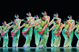 学习中国舞的女生跳起舞来，究竟是何模样？图片