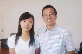 都知道俞敏洪爱人是北大校花，当年俞敏洪却用这种方法追到她的图片