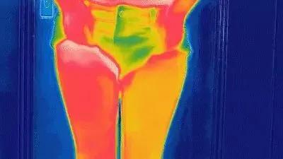 这条打底裤堪称裤子界小米，燃脂提臀还滋润身体，重点是自带磁疗