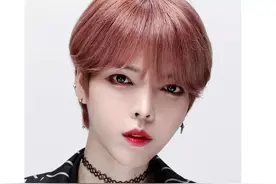 眼影该涨价了！这样的烟熏妆谁看谁流泪，化妆师你醒醒图片