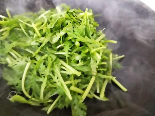 它是高尿酸的“福星”，早晚几口，降低体内嘌呤，痛风躲着你走！