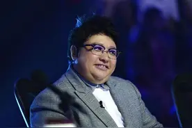 韩红因太耿直而被黑，曾怒斥公益基金会，还怼董卿：你什么都不懂图片