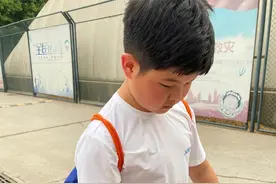 《爸爸去哪儿》萌娃变化大：安吉小鱼儿发胖、石头比老爸还高图片