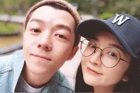 王栎鑫妻子回应未出轨，男方曾开玩笑称想离婚，还被曝在酒吧撩妹图片