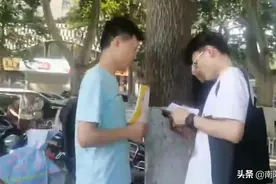 南阳考生争分夺秒备战高考图片