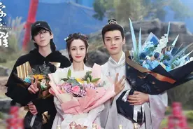 龚俊杀青宴粉丝怒踢花篮，粉丝群体战争不断，背后缘由引人深思图片