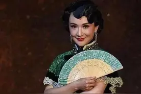 防不胜防！黄金荣面对露兰春的红杏出墙有心无力，恳求杜月笙出马图片