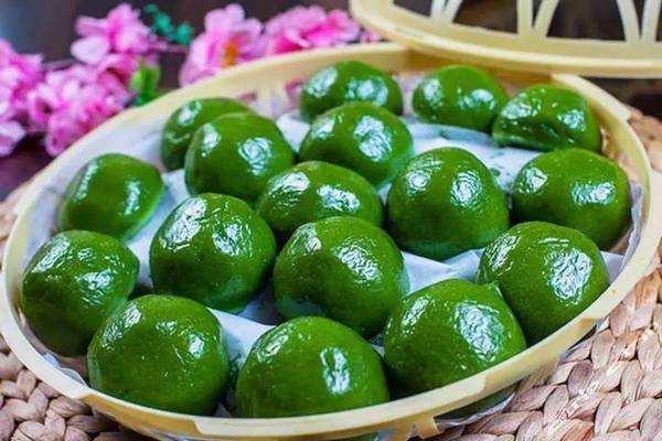 三种人不宜吃艾叶,老农:端午节插艾草有讲究,有2种人家最好不插艾草 -