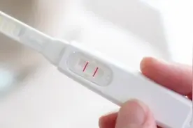 刚生完又怀孕？通过产后首次来月经时间，了解自己是否是易孕体质图片