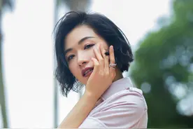 万茜-帅气姐姐图片