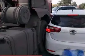 为避免开车犯困，男子喝白酒后开重型半挂车上路！民警：从警以来第一次遇见图片