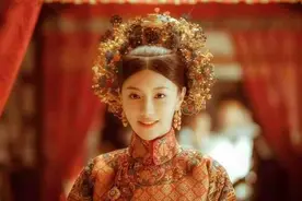 秀才娶地主女儿，被地主用丫鬟调包，多年后丫鬟被赐一品夫人称号图片