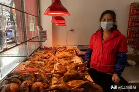这家“无为板鸭”三代传承，庐阳老店深得人心图片