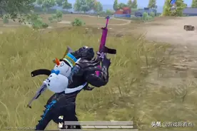 和平精英：“撕裂空间”科技外挂，凭空出现还能飞天，主播怒了图片