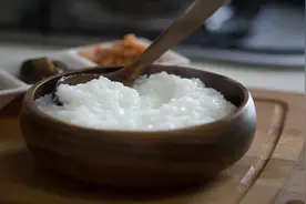 生病只能吃白粥？我们建议你涮火锅图片