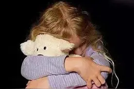 孩子胆小超怕黑怎么办？几个小妙招帮助孩子度过黑暗图片