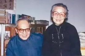 1932年钱钟书与杨绛相恋，费孝通找到杨绛：我更有资格做你男朋友图片