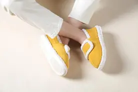 能穿出街的美萌毛绒拖，从脚尖裹到脚踝，又暖又软图片