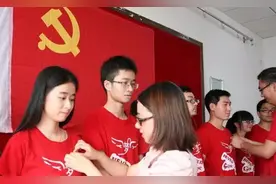 大学生入党优势多，可弊端却很少有人知道，学生需考虑清楚再决定图片