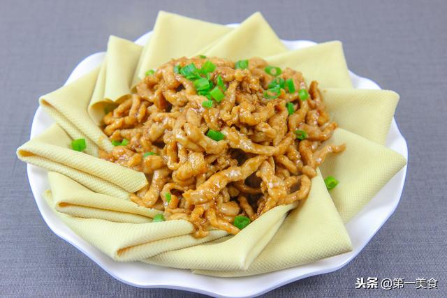 这才是京酱肉丝正确的做法，厨师长详细讲解技巧，口感纯正嫩滑
