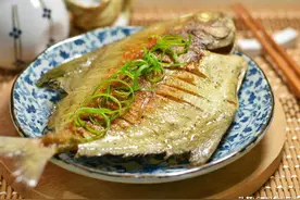 不管煎什么鱼，下锅之前多加上这一步，肉嫩又不腥，关键还不粘锅图片