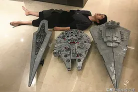 玩拼图，王一博可能遇到对手了图片