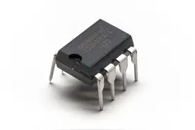 为什么很多用了几十年的主板也没听说过BIOS的数据坏了的呢？图片