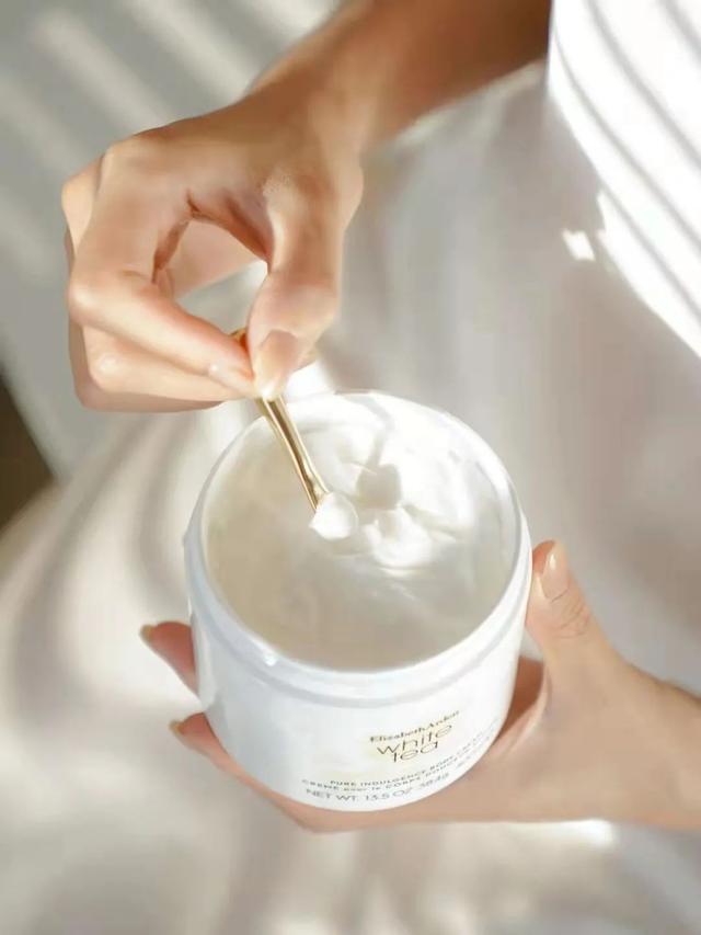 用了身体乳身体长红色痘痘