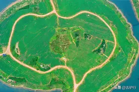 山东幽静的“空城”：海景房里空荡荡，大白天马路也少见车辆出没图片