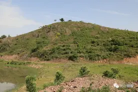 【光山地名故事】槐店乡蛾子山“飞蛾贴壁”的由来与程窝山的传奇故事图片