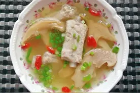 12款小暑消热利湿养生汤，汤色清亮可口，夏天多暑多湿饮食要清淡图片