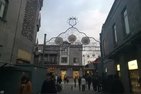《此生须尽兴》：每个平凡的人生，都有被光照亮的时候图片