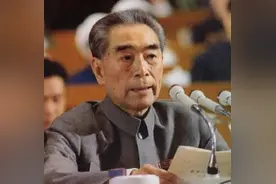1965年，肖华将军创作长征组诗，周恩来看后激动：我替人民感谢你图片