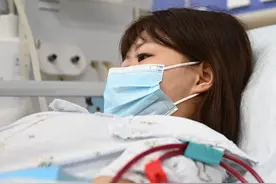 19岁女孩独自面对尿毒症5年，起诉父母遗弃，法院：不予受理图片