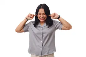 耳鸣是听障征兆？耳科专家：持续听到心跳声更有致命危险图片