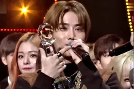 EXO新曲荣获20181109音乐银行一位，不负众望所归视频封面
