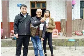 被坑惨了的“光头强”冯加六：跑摩的抚养养女图片