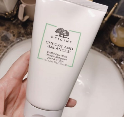 火到爆的10款洗面奶实测，来看看谁才是氨基酸中的“小霸王”