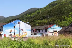 宁波有一个3D壁画村，中国美院亲自操刀设计，村头母子树成为奇景图片