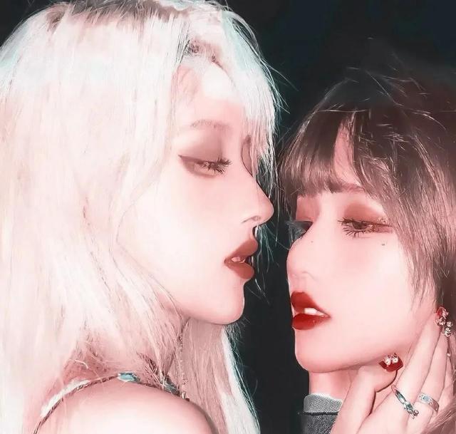 小众又好看的闺蜜头像:又皮又可爱的文案